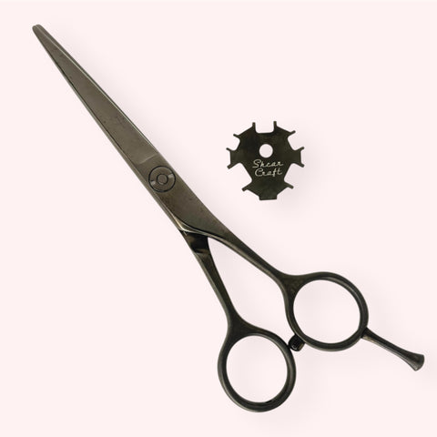 Kuro Shear 5.5" by Garrett Markenson